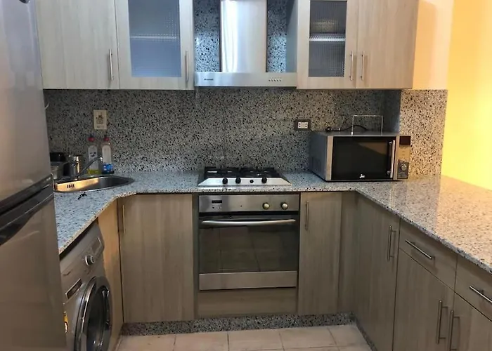 Naama Bay Luxury Stylish Entire Flat With En-suit -centre Of Daire *